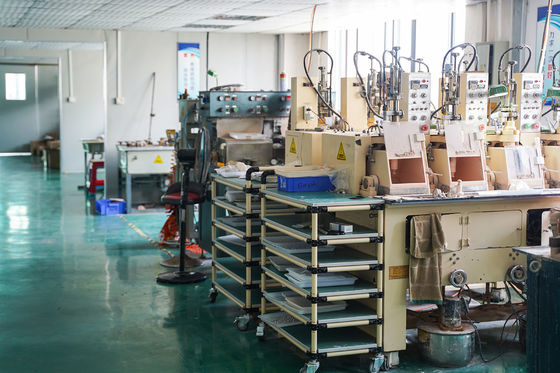 도매 공장 사용자 정의 범용 카메라 줌 초점 레이저 시준 렌즈